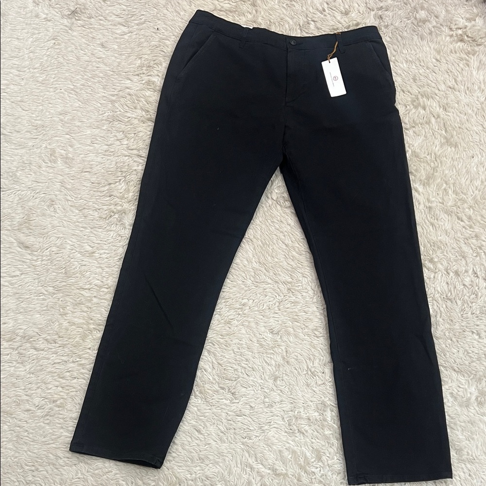 AG Adriano Goldschmied Men's Black Lux Khakis
BNWT Size 40